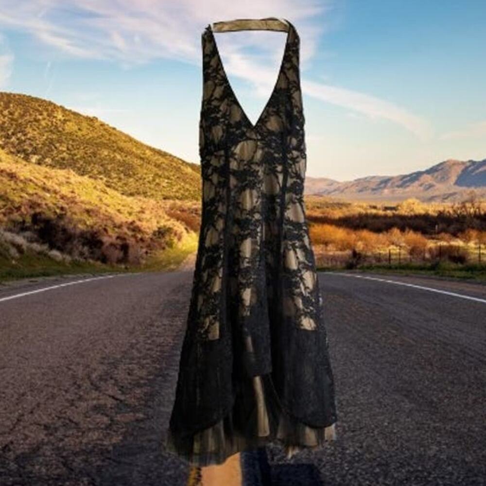 City Triangles 3/4 NWT halter neckline black and tan nylon, polyester dress.